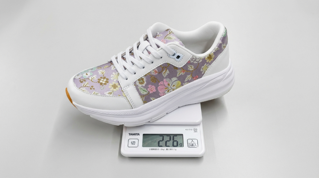 重量計測 約230g